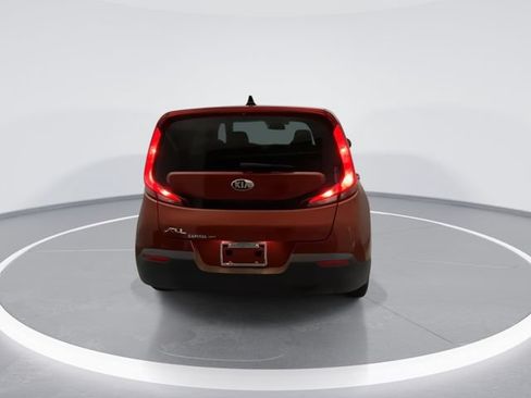 Used 2021 Kia Soul LX FWD image 3