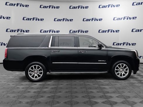 Used 2019 GMC Yukon XL Denali image 7