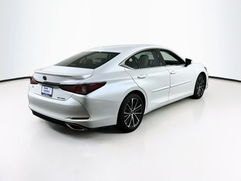 Used 2025 Lexus ES 350 w/ Premium Package FWD image 5