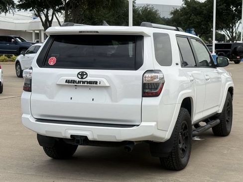 Used 2024 Toyota 4Runner SR5 Premium w/ Moonroof Package RWD image 5