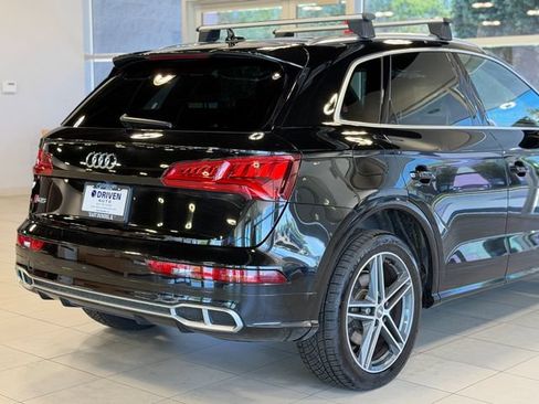 Used 2018 Audi SQ5 Prestige w/ Prestige Package AWD/4WD image 11