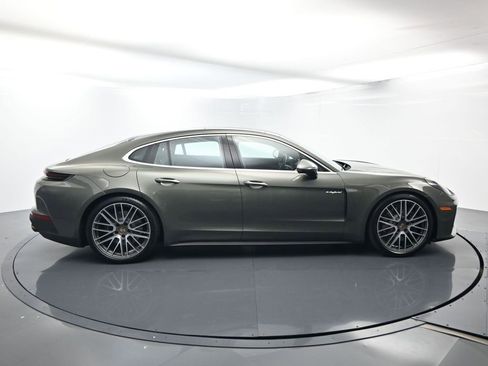 Used 2025 Porsche Panamera 4 image 16