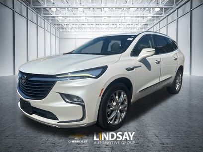 Used 2023 Buick Enclave Essence w/ Experience Buick Package