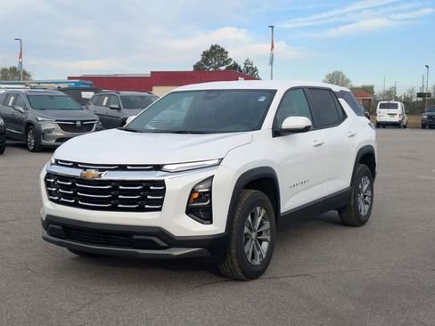 New 2026 Chevrolet Equinox LT image 6