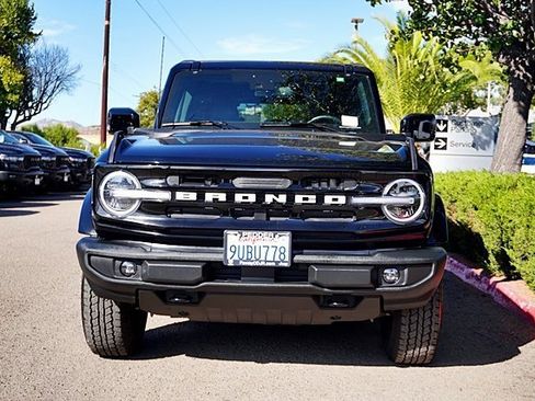 Used 2025 Ford Bronco Outer Banks image 5