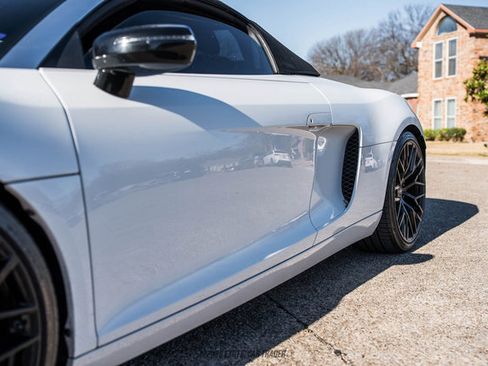 Used 2015 Audi R8 V8 w/ Full Leather Package image 84