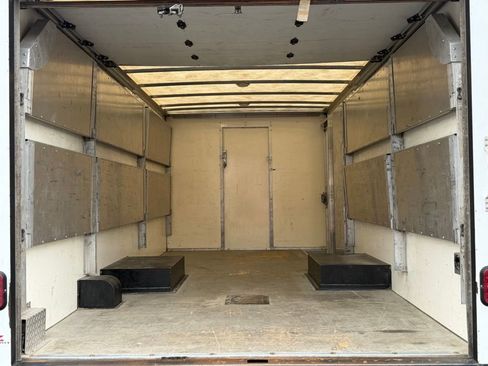 Used 2021 Chevrolet Express 3500 w/ Power Convenience Package RWD image 17