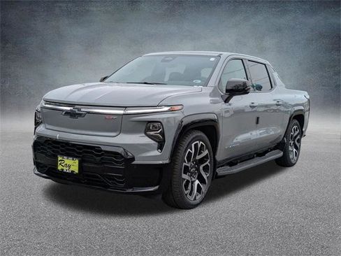 New 2025 Chevrolet Silverado EV RST image 8