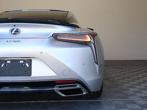 Used 2018 Lexus LC 500 Coupe w/ Sport Package RWD image 13
