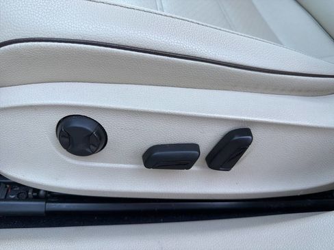 Used 2018 Volkswagen Passat 2.0T SE image 23