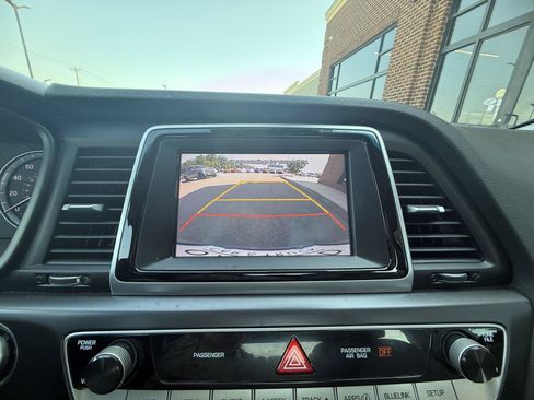 Used 2018 Hyundai Sonata SEL w/ Tech Package 02 FWD image 7