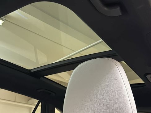 New 2026 Mercedes-Benz GLC 300 4MATIC image 26