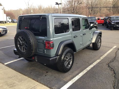 New 2026 Jeep Wrangler Unlimited Sport image 7
