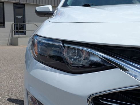 Used 2024 Chevrolet Malibu LT FWD image 11