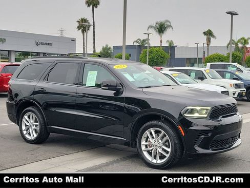 Used 2024 Dodge Durango GT image 1
