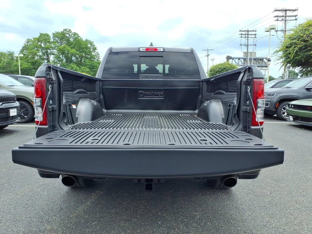 Used 2022 RAM 1500 Big Horn AWD/4WD image 18