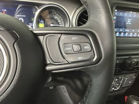 Used 2023 Jeep Wrangler Unlimited w/ Cold Weather Group AWD/4WD image 15