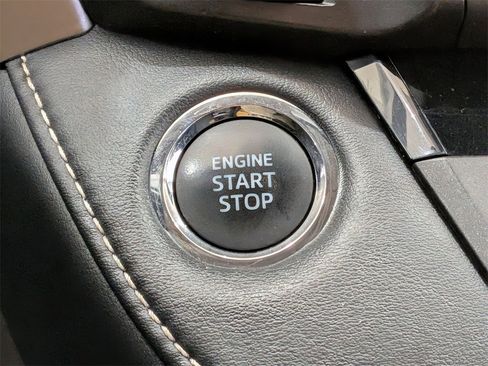 Used 2016 Toyota RAV4 XLE image 18