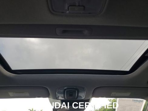 Certified 2025 Hyundai Elantra SEL FWD image 21