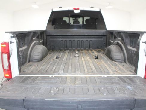 Used 2020 Ford F250 Platinum image 17