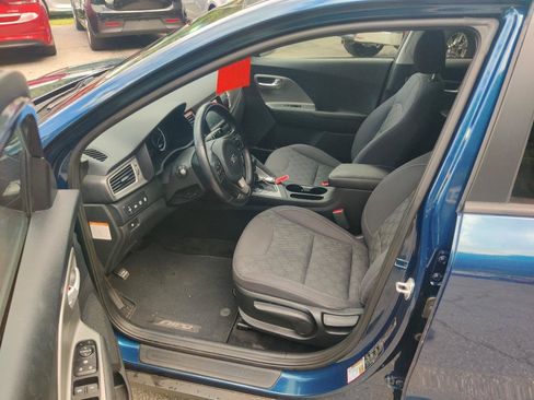 Used 2019 Kia Niro LX FWD image 14