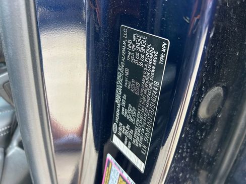 Used 2025 Genesis GV70 2.5T AWD/4WD image 10