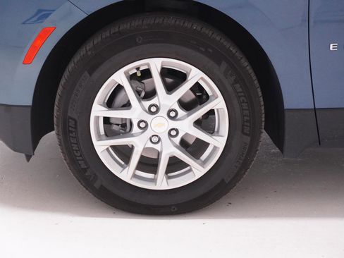 Used 2024 Chevrolet Equinox LS w/ Driver Confidence II Package image 11