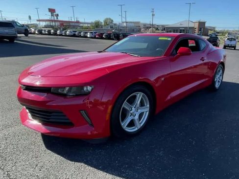 Used 2017 Chevrolet Camaro LT w/ Technology Package image 5