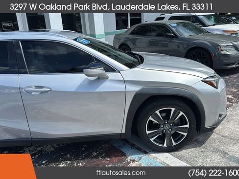 Used 2019 Lexus UX 200 w/ Premium Package FWD image 14