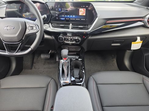 New 2026 Chevrolet Trax RS w/ Sunroof Package FWD image 20