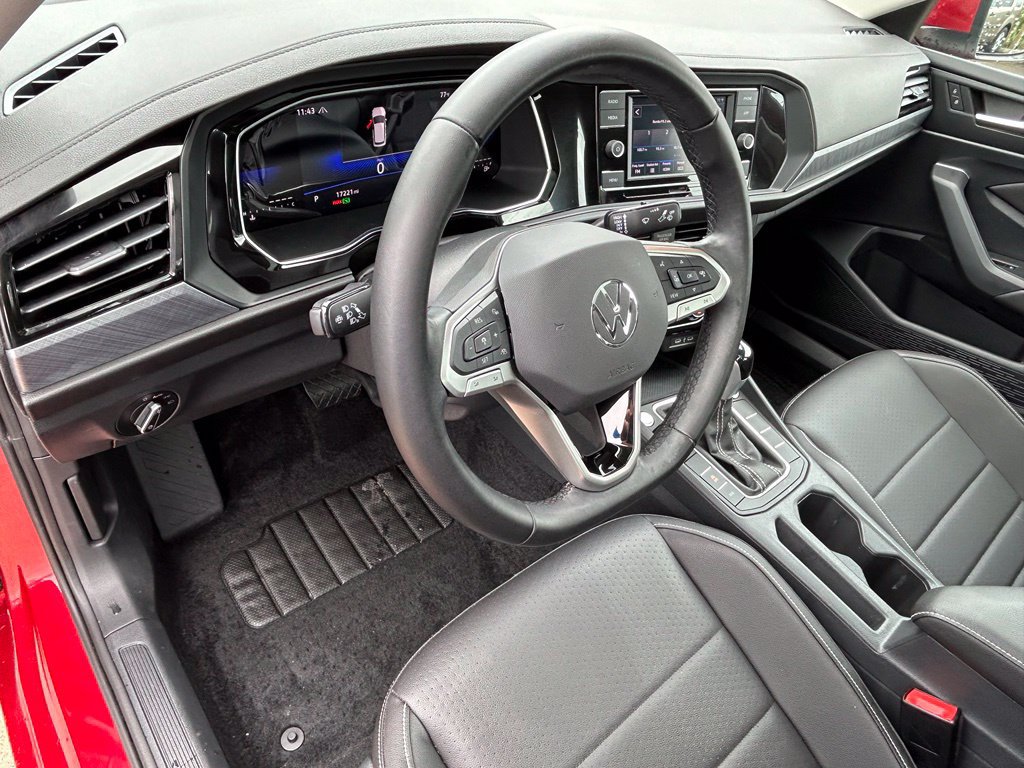 Used 2023 Volkswagen Jetta SE w/ Panoramic Sunroof Package FWD image 17