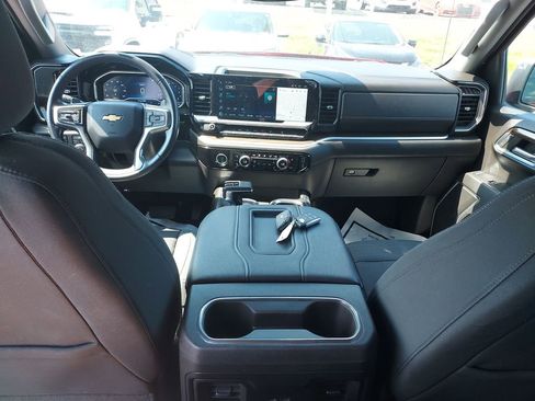 Used 2022 Chevrolet Silverado 1500 LT image 10