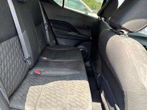 Used 2021 Nissan Kicks S image 12