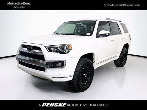 Used 2015 Toyota 4Runner SR5 image 1