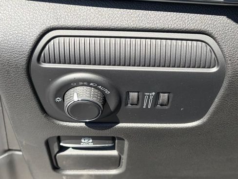 New 2026 Jeep Grand Wagoneer L Summit w/ Rear Seat Video Group I AWD/4WD image 22
