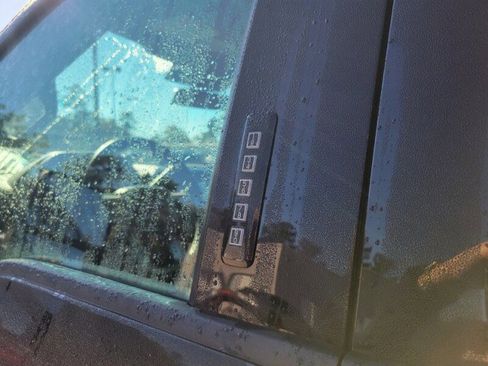 Used 2021 Ford F250 Lariat image 10