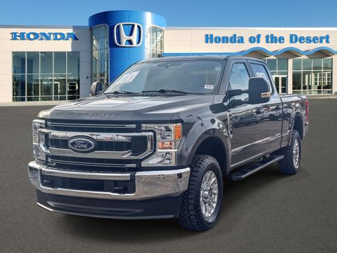 Used 2020 Ford F250 XL w/ STX Appearance Package image 3