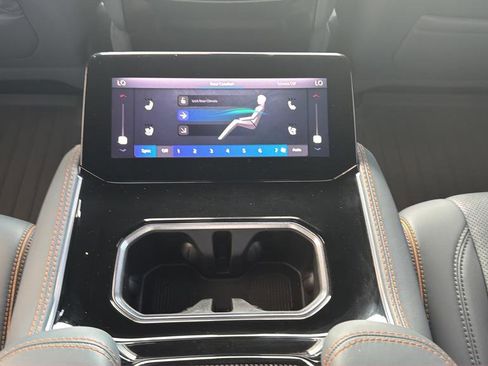 Used 2022 Jeep Grand Wagoneer Series III image 28