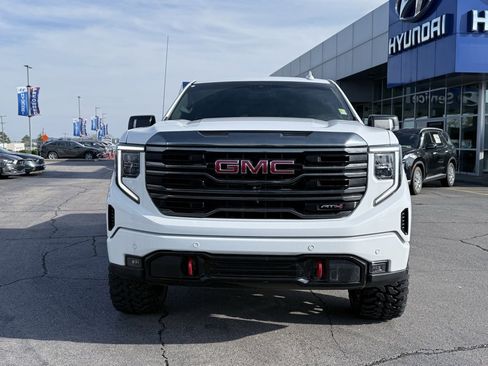 Used 2023 GMC Sierra 1500 AT4 w/ AT4 Preferred Package image 2