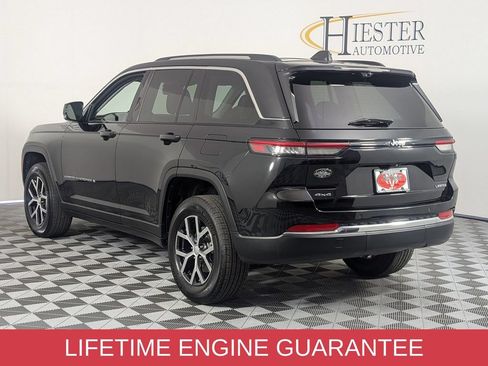 Used 2023 Jeep Grand Cherokee Limited w/ Luxury Tech Group II AWD/4WD image 5