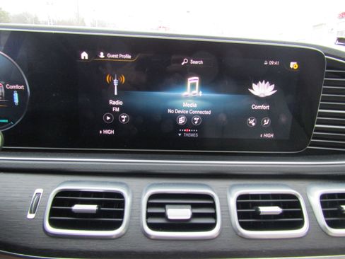 Used 2020 Mercedes-Benz GLS 450 GLS 450 4MATIC SPORT UTILITY 4 image 19