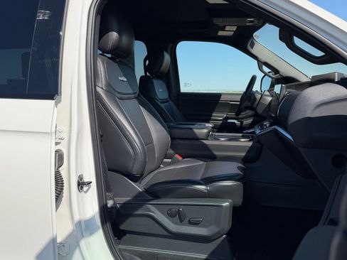 Used 2025 Ford Expedition Max Platinum w/ Stealth Appearance Package AWD/4WD image 37