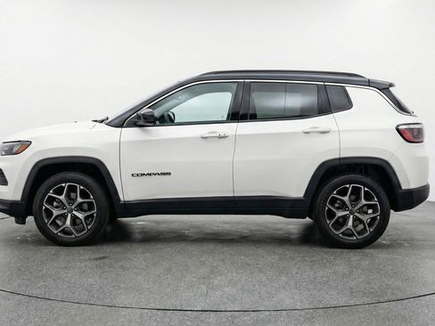 Used 2025 Jeep Compass Limited AWD/4WD image 5