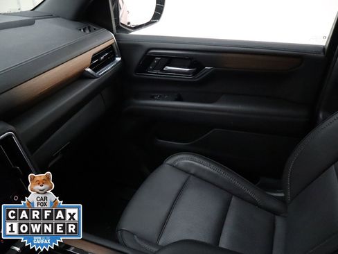 Used 2025 GMC Yukon Denali image 21