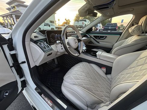 Used 2023 Mercedes-Benz S 580 4MATIC Sedan image 18