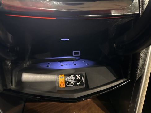 Used 2019 Cadillac XTS Luxury w/ Driver Awareness Package image 39