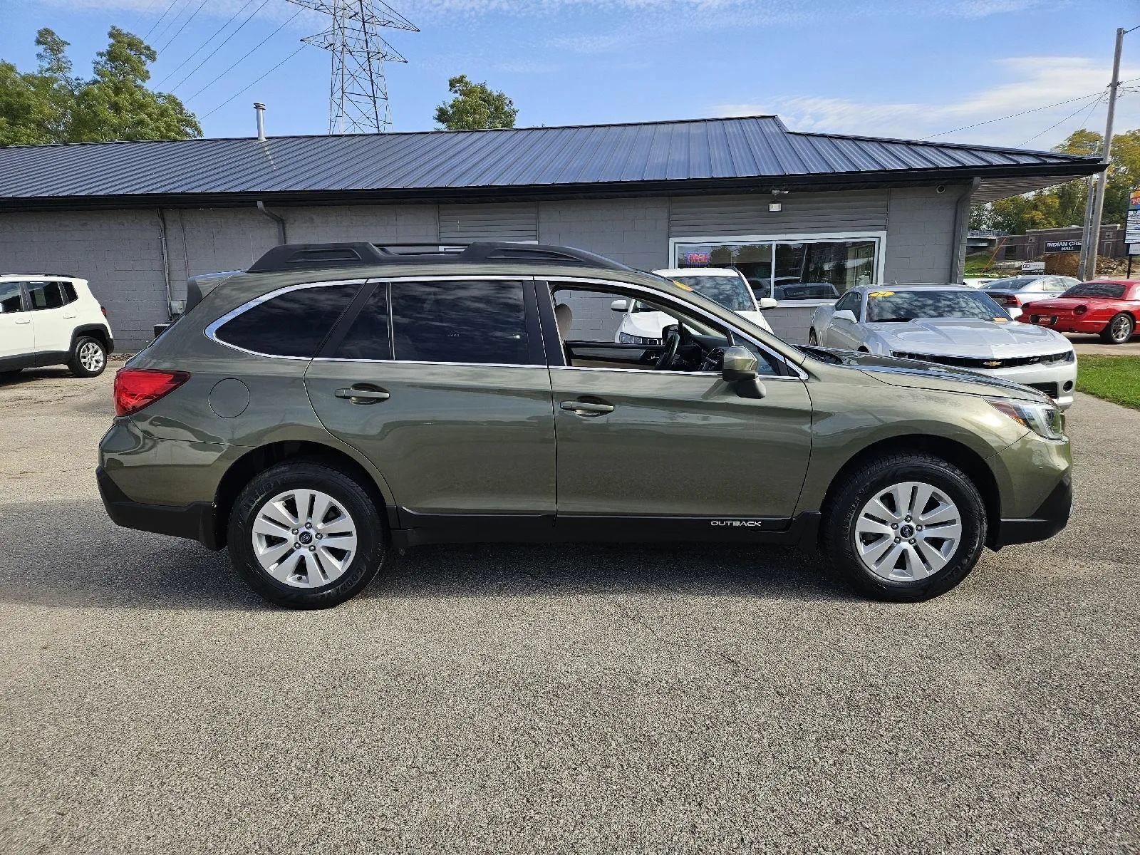 Used 2018 Subaru Outback 2.5i Premium AWD/4WD image 5