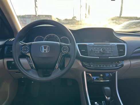 Used 2017 Honda Accord LX image 20