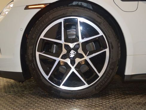 Used 2025 Porsche Taycan RWD image 13
