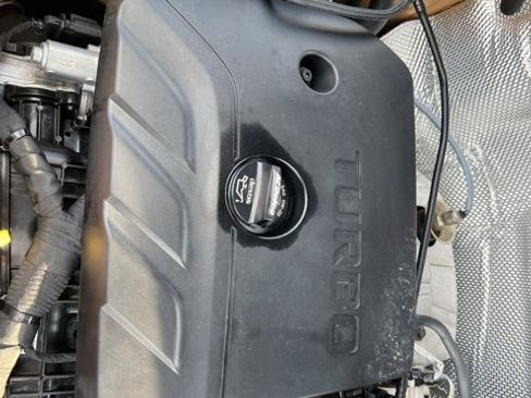 Used 2025 Buick Encore GX Avenir w/ Avenir Technology Package image 31